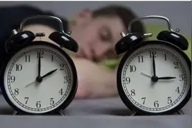 30多年前我国实行的夏令时，为何被取消了？专家：那是添乱图片