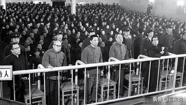 52年前，那个轰动一时的“白卷英雄”张铁生，如今过得怎样了？