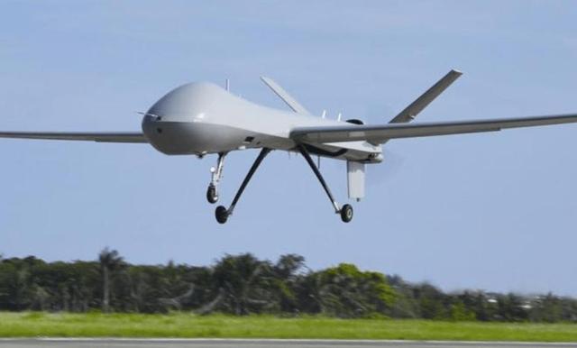 5架无人机围岛，中方不敢击落？反制手段就位，高世连拜鬼都不敢