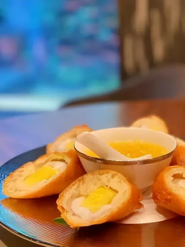 今晚去岗厦吧！“十几元吃饱，几十元吃好”！