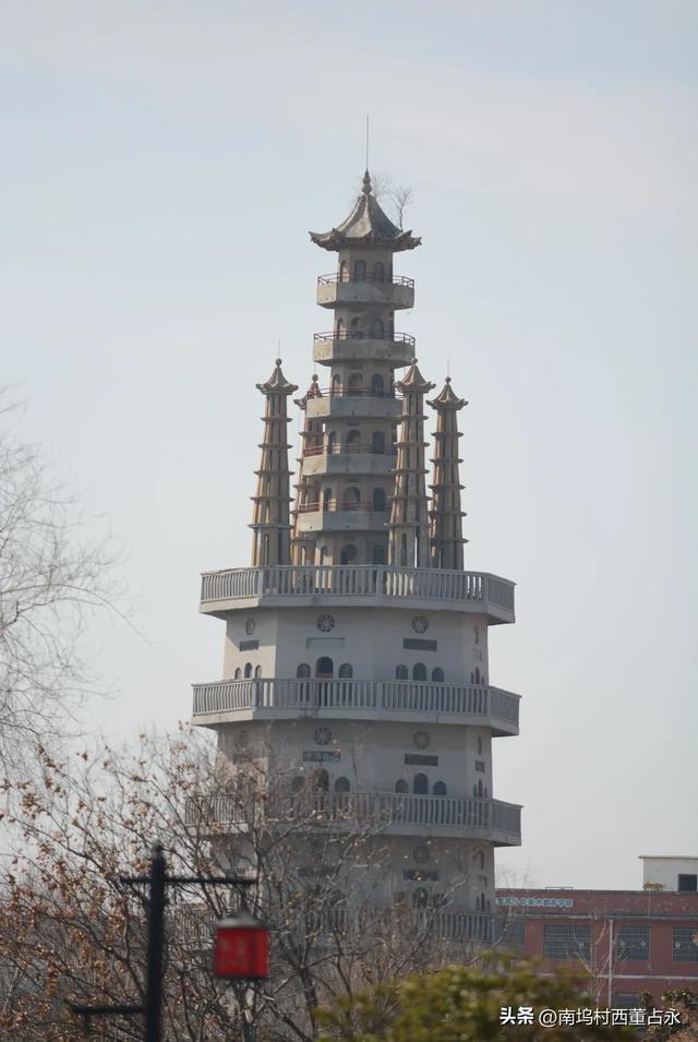 老子故里河南周口鹿邑县明道宫找妈糊,看见一座奇怪的塔,真丑!