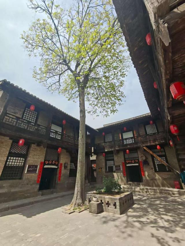 蜜香漫沁水 古堡历山间 “蜂”味文旅路为经济增长注入新活力