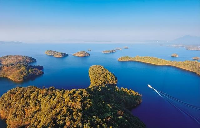 “中国十大避世酒店”，中海·庐山西海君澜度假酒店入选榜单！