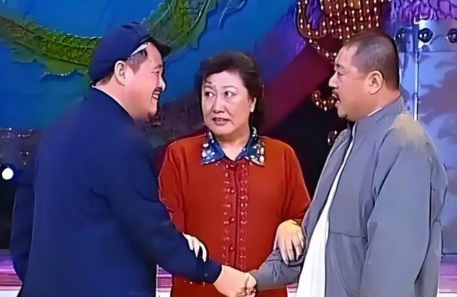 赵本山不再隐瞒！逼他离开央视的不是宋丹丹，原来我们都被骗了