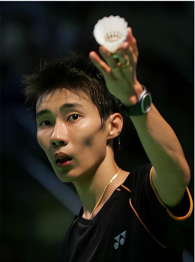 36岁羽坛名将李宗伟患癌喉咙全烂，花近1000万续命，如今怎样了？