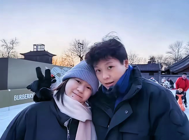 全红婵现身国家体育总局，长发造型美出新高度，陈若琳这次没来接