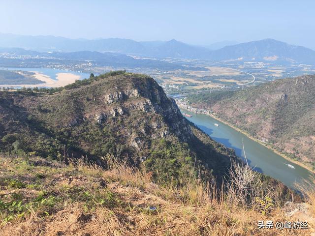 徒步穿越清远南峡山，勇攀凤髻顶，俯瞰北江大拐弯