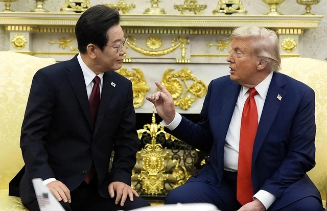 李在明作出决定，对华试行免签，特朗普反手出招，大量韩国民众被捕，美国开始搅局