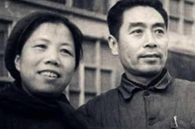 邓颖超晚年透露，周总理在上海还有一任“妻子”，不让她穿高跟鞋