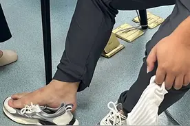 痛风发作疼痛肿胀，教你5招缓解！图片