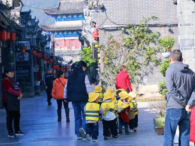 深秋石泉漫游记