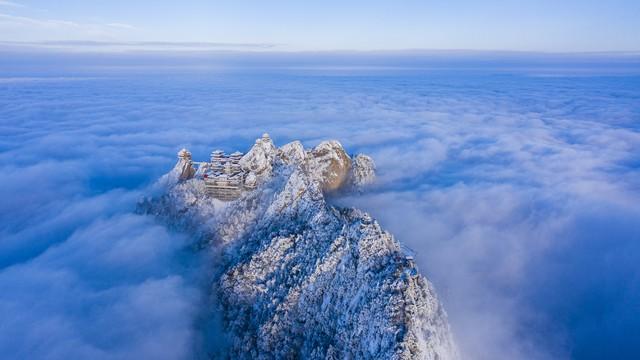 老君山：百年难遇的瞬间，被小伙记录了。快来围观！
