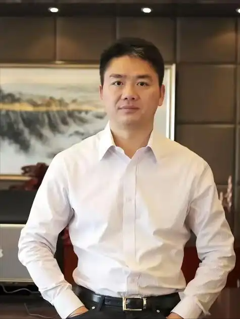 刘强东美女助理：出身普通，却深得刘强东信任，名下400多家公司
