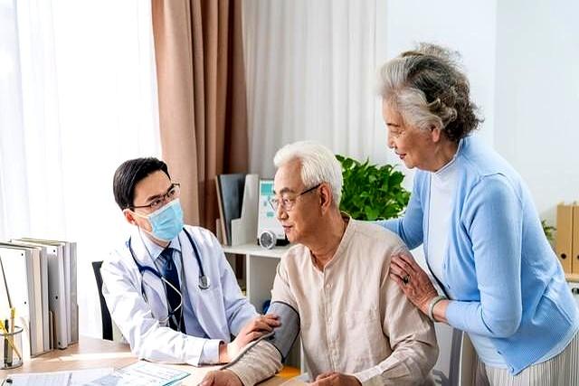 61到70岁这十年，锻炼并非最重要，守住7条底线才是真的会惜命！