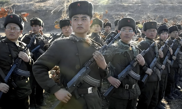 西方30国联军快速组建，金正恩向全世界宣告，朝鲜将全力保俄罗斯