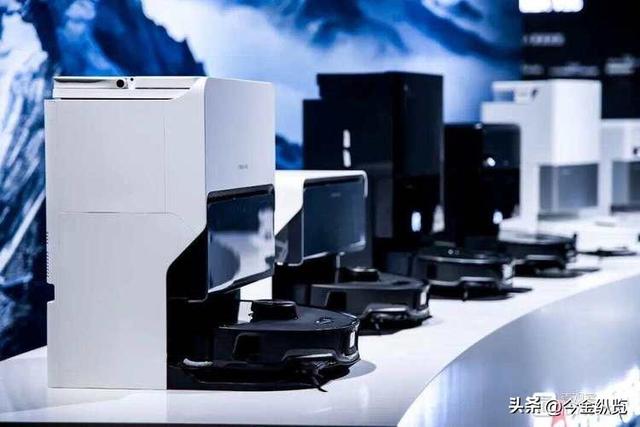 中国科技硬件2025全球"杀疯"！手机机器人狂潮，抢滩登陆世界舞台