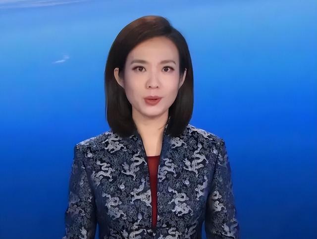 原来九三阅兵的解说是她！23岁就登上央视，今47岁端庄漂亮仍未婚