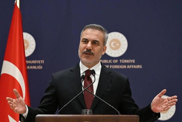 特朗普最后一刻叫停打击伊朗，详情披露：内塔尼亚胡请求“推迟”	，多国施压要求“给伊朗一个机会	”