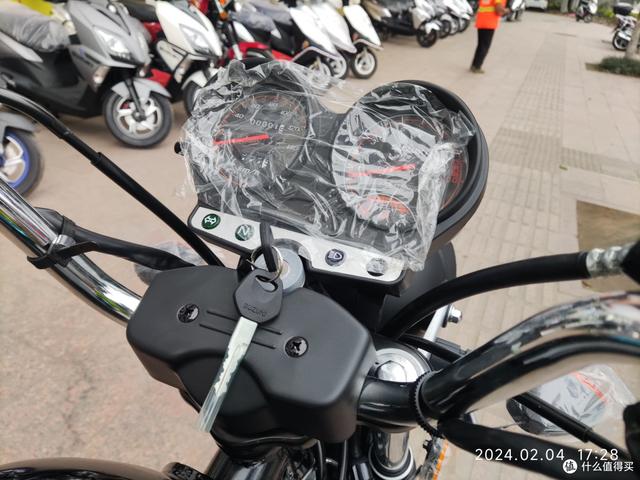 1万块3.1万公里184天环华摩旅一人一车