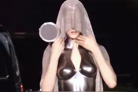 这一夜，朱珠风情万种，黎姿优雅贵气，关晓彤造型又被吐槽图片