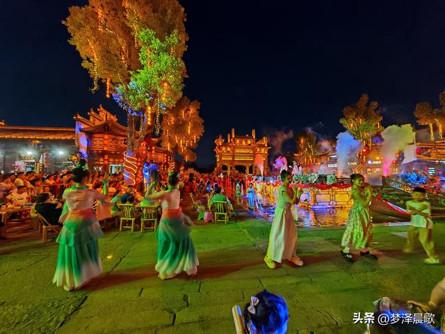 云梦夜未央：楚王城公园楚王天下大舞台、祥云湾灯火里的千年回响