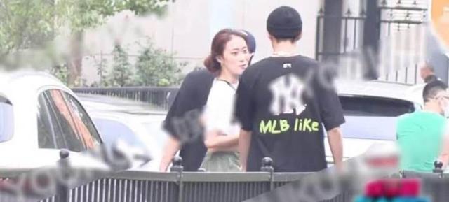 王鹤棣十年绯闻又起？神秘女生现身演唱会背后的乱局揭秘