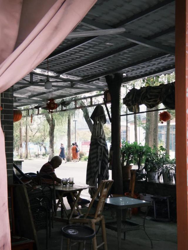 在成都西北郊区，这个渐渐淡出视野的最美乡村，还值得一去吗？