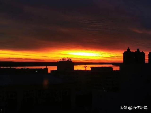中国天黑最早的地方：下午三点就黑天，全镇只剩一户人家守着太阳