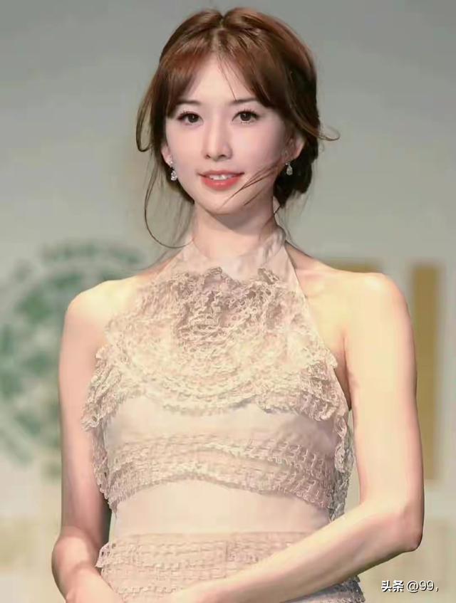 51岁林志玲日系造型引群嘲？上海现身被骂用力过猛，真相扎心了