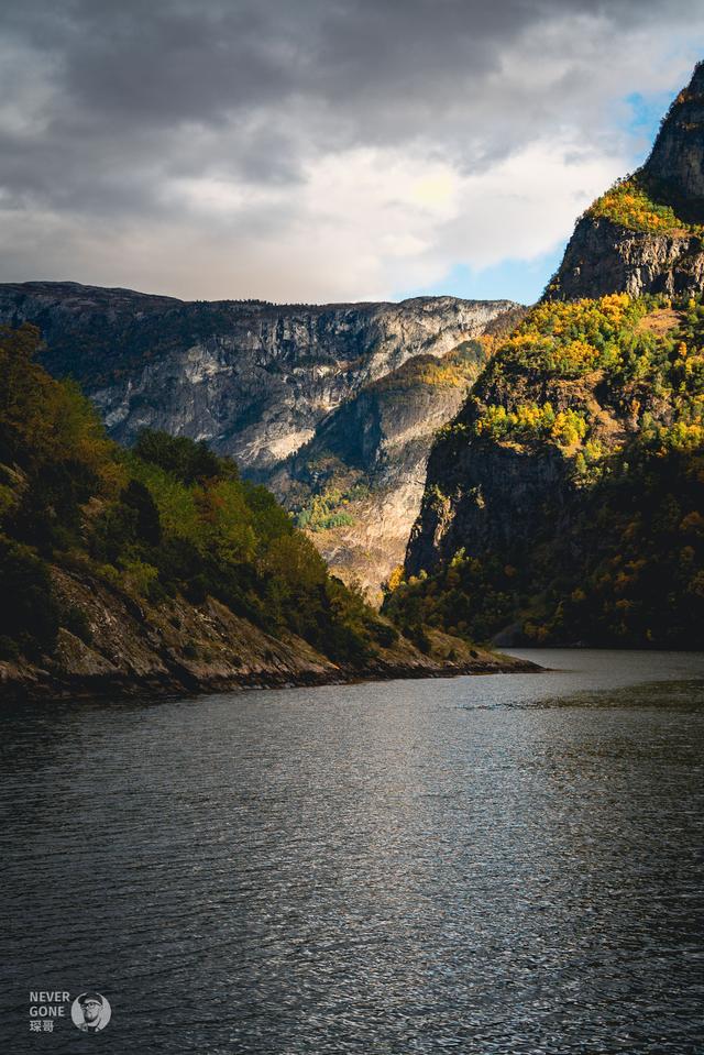 挪威秋韵，峡湾森境