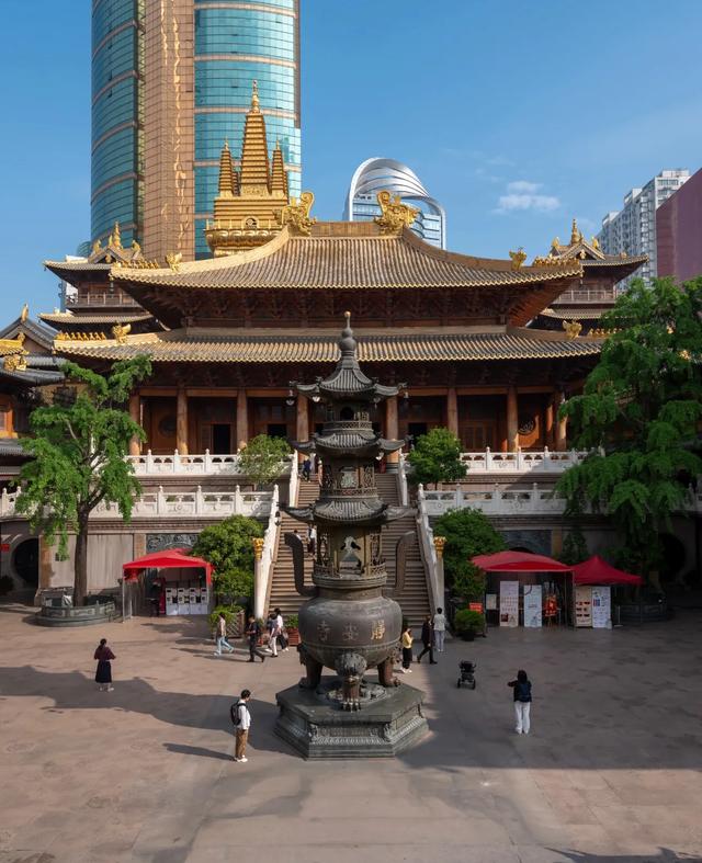 在上海,迷茫时就去这些寺庙走走,全部地铁直达,建议先收藏