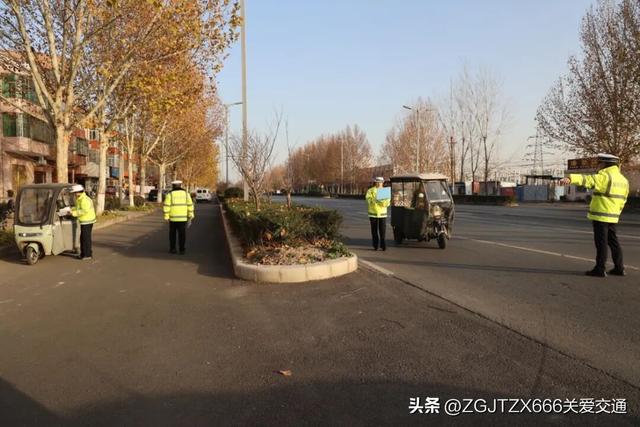 交通秩序整治 偃师交警一直在行动