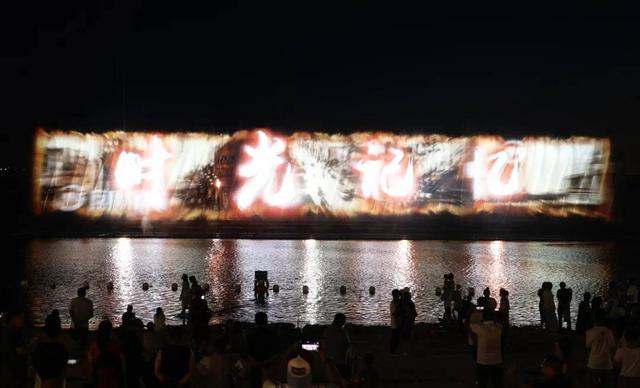火爆长春！绝美粉色沙滩，就在这儿~