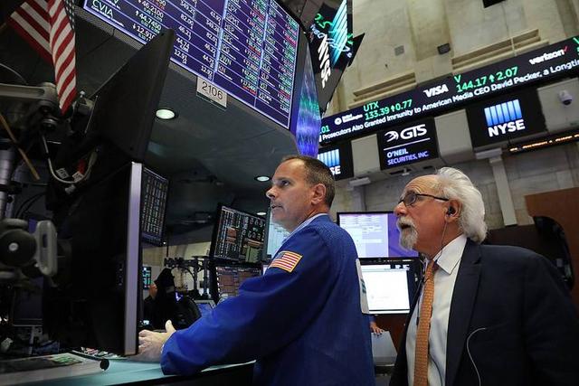 砸几千亿不回头！美国死磕AI，竟然是为了稳住美元的霸权地位？