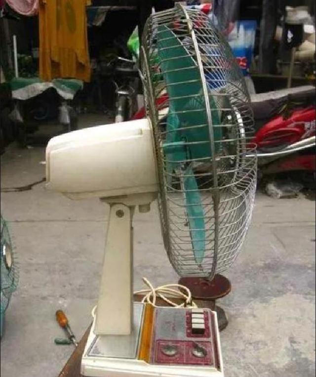 毛主席时代的十二大名牌，太珍贵了，你用过几种？满满的回忆