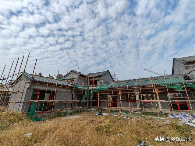 湖北祥云湾：九派建筑环湖立 传统现代共交融