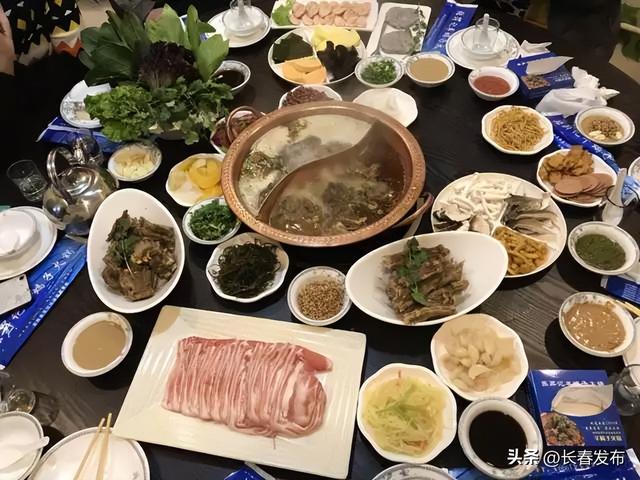 邂逅长春！跟着航空展寻味长春②探味火锅烧烤