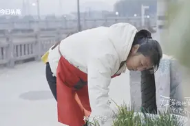 7年后，我们终于有了更多「范雨素」图片