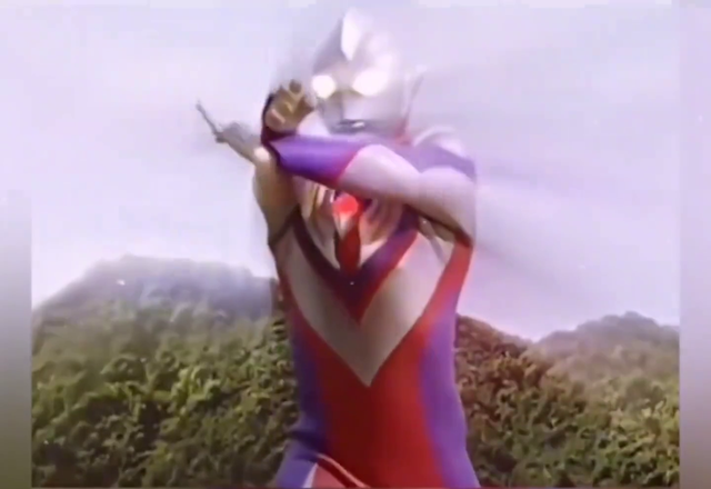 最超标的奥特曼，迪迦哪里都能到，你敢召唤他就敢来#迪迦