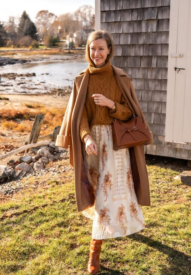 被这位博主穿搭惊艳，人过中年穿衣不花哨	，基础款穿出英伦腔调