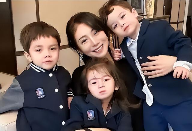 “买英国精子生3娃	”的山东女人，8年后现状曝光！如今她后悔不？