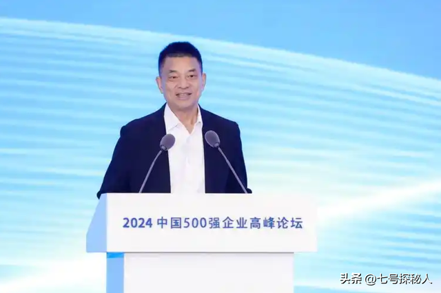 生了4个儿子，因太穷送走两个，谁知四个儿子最后都成了亿万富翁
