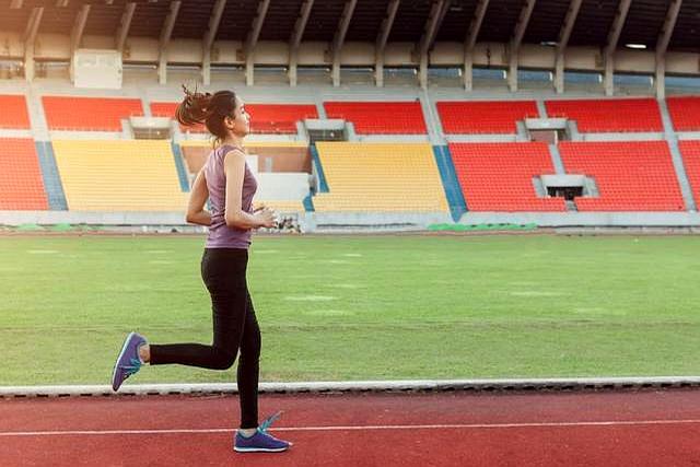 为什么最佳跑步频率为两天一跑	，但是有的人每天跑？