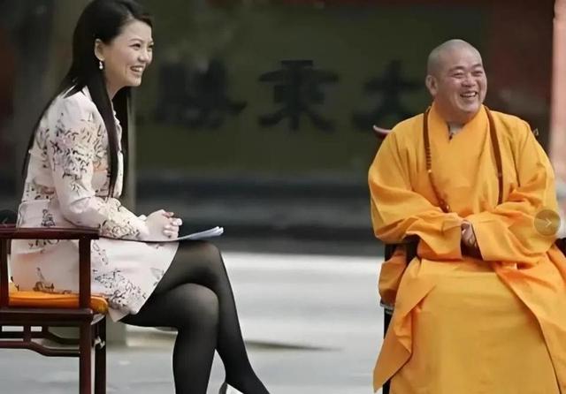 李湘不忍了！公开回应与释永信的真实关系，亲吻照的真相终于大白