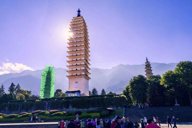 龙江大桥吟：龙江大桥晨雾漫 大桥雄恣令人叹