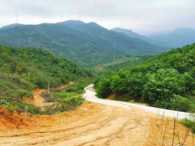泌阳有条“天路”，也是长江流域与淮河流域分水岭，您走过吗？