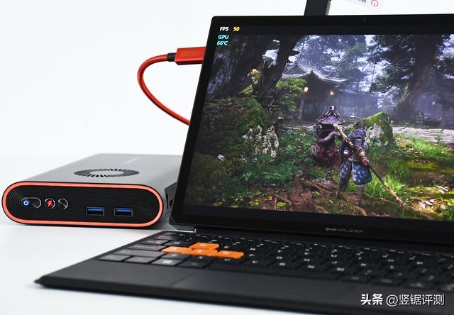 国产“便携式”显卡上手简评：搭载AMD 7800M独显，丰富接口设计