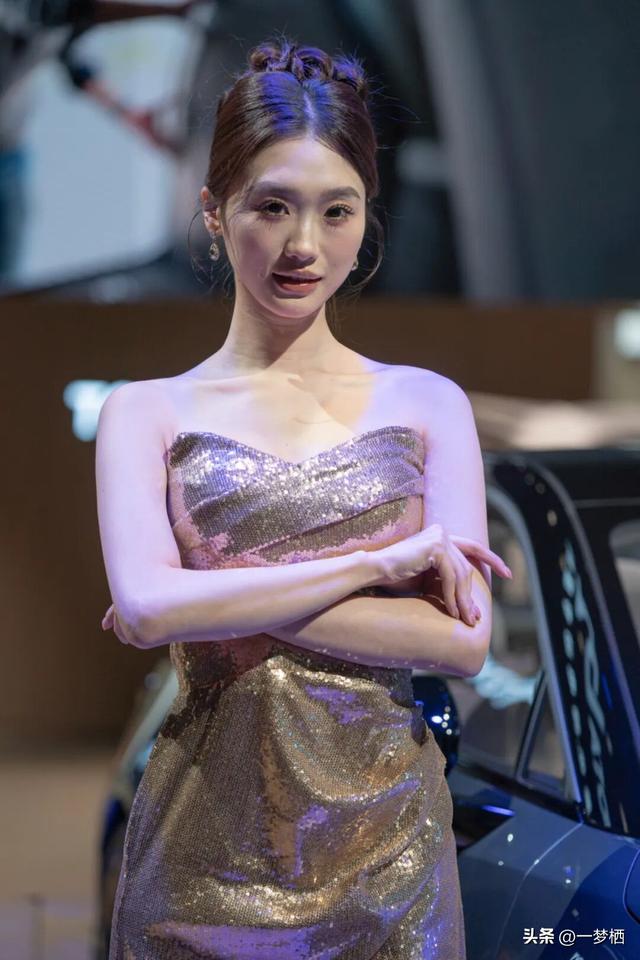 2025成都车展上的模特们