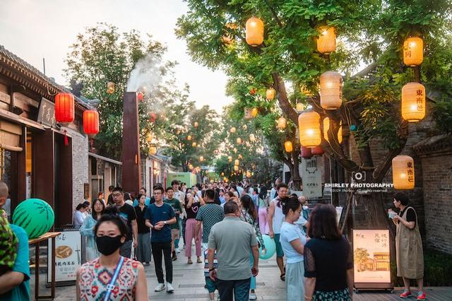 投资30亿！大同古城最大的文旅项目果然不一般，一到晚上热闹非凡