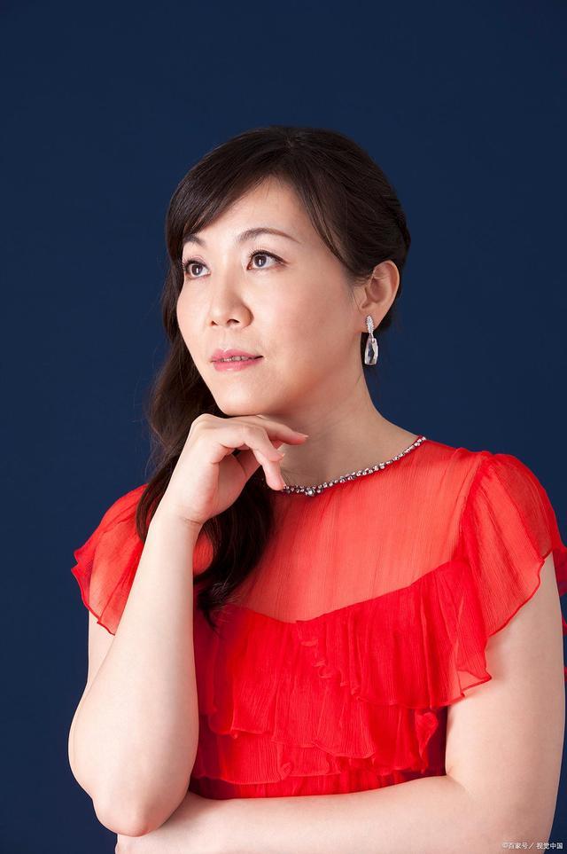 两性关系：45岁后，女人不怕你动手动脚，就怕你动这几样